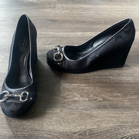 Coach Logo Signature Style canvas suede wedges clasp buckle detail - Picture 3 of 8